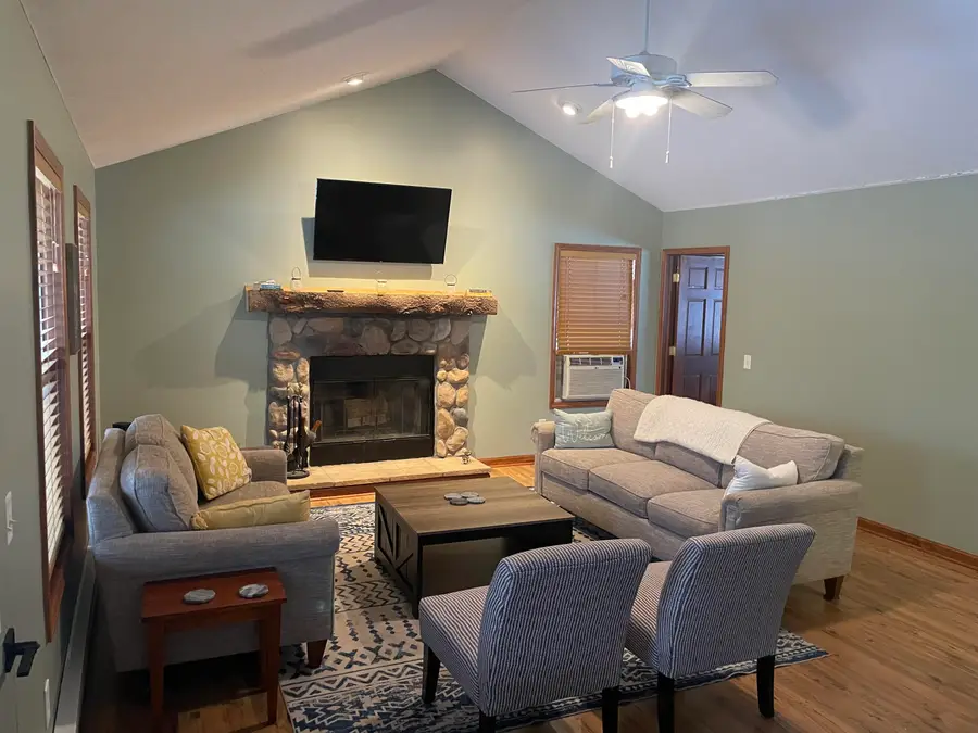 108 Heidi Court, Roscommon, MI 48653 - Image #2