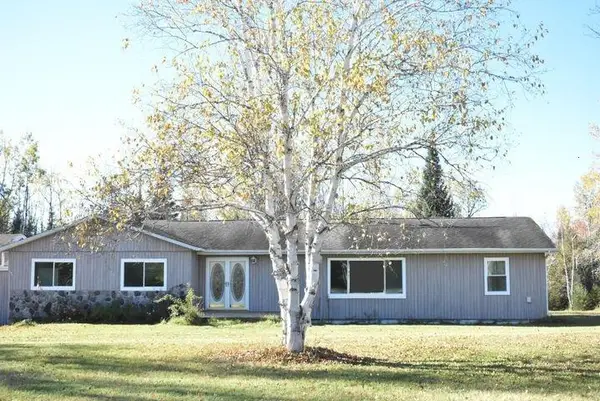 2939 Grant Siding Road, Cheboygan, MI 49721