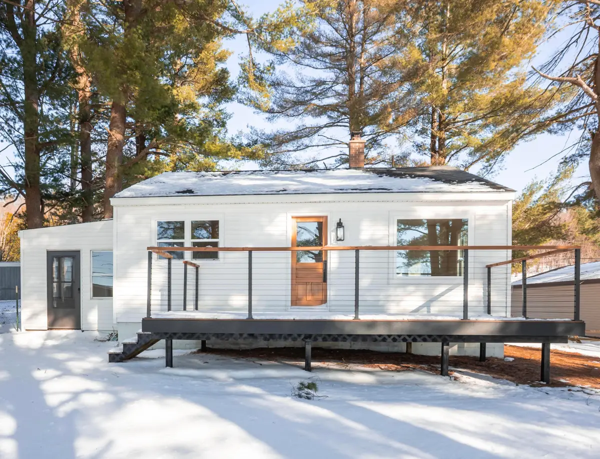 7606 1st Court Avenue, Gaylord, MI 49735 - Image #1