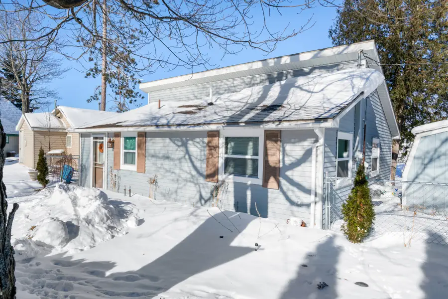 1012 Lynn Drive, Indian River, MI 49749 - #3