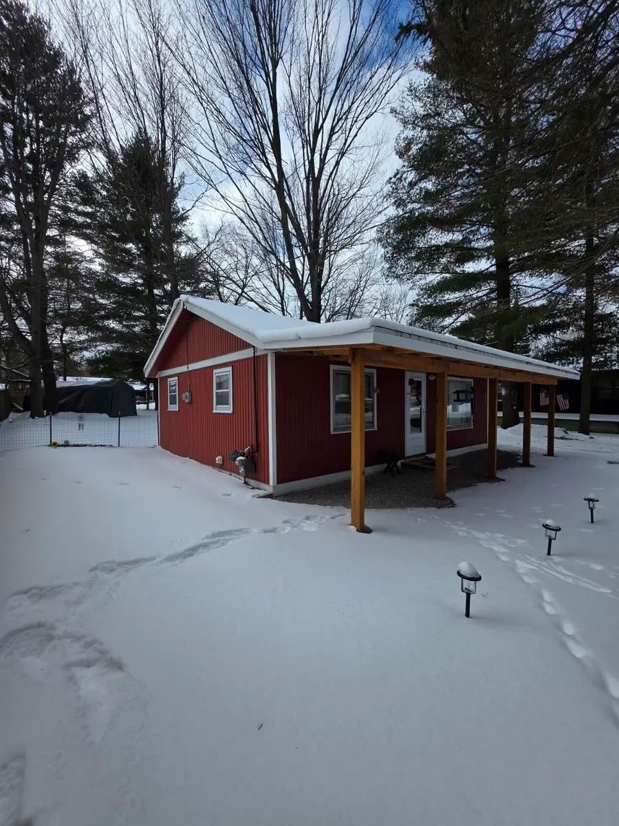 9082 Michigan Avenue, Saint Helen, MI 48656 - #2