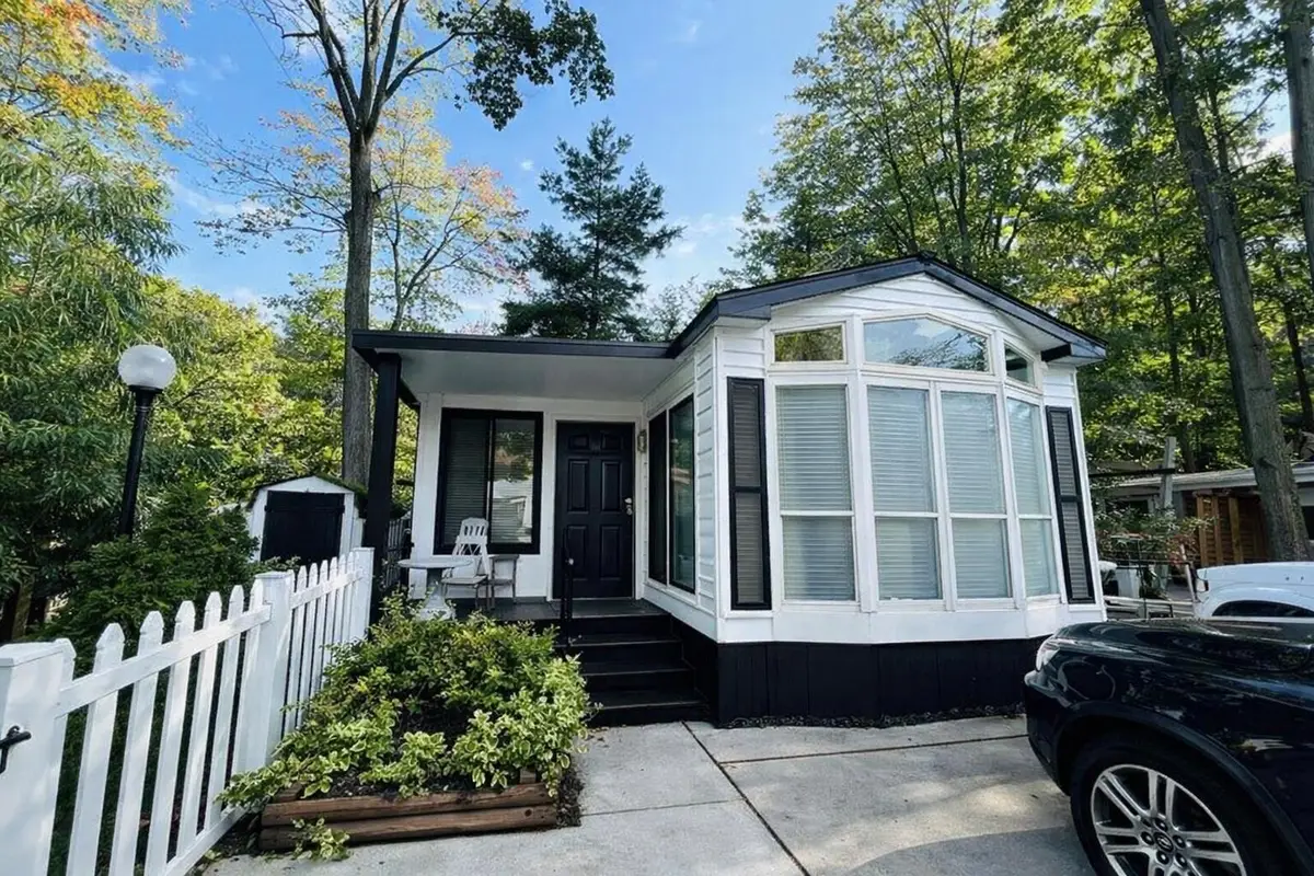 2757 Owens Unit 57 Drive, Houghton Lake, MI 48629 - #1