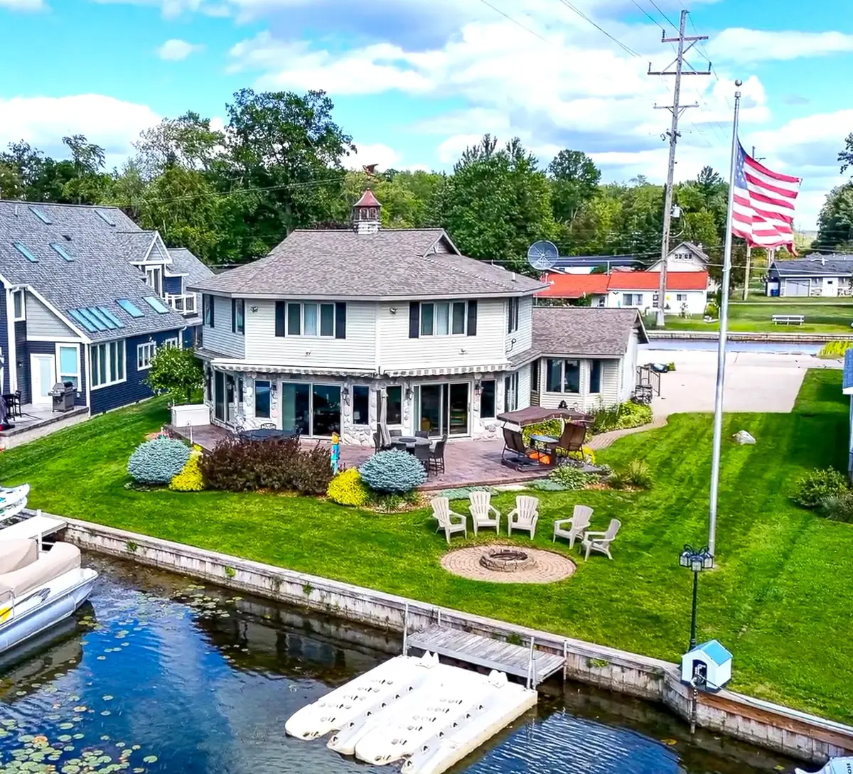 4690 Birchcrest Drive, Houghton Lake, MI 48629 - #1