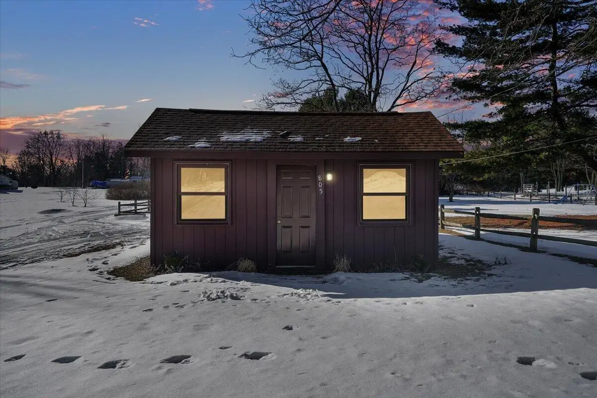 805 Old U.s. 23, Oscoda, MI 48750 - #1