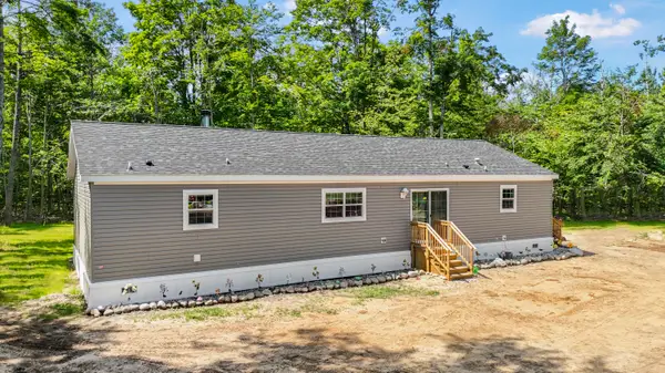 6161 Twin Peaks Road, Frederic, MI 49733