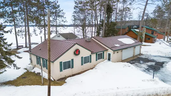 976 Lakeview Avenue, Gaylord, MI 49735