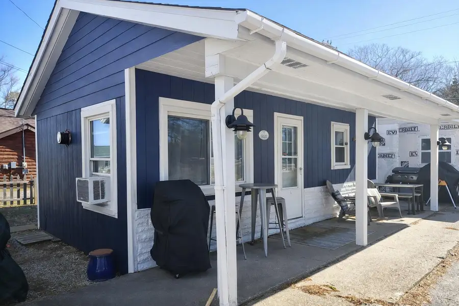 602 W Houghton Lake Drive, Prudenville, MI 48651 - #3