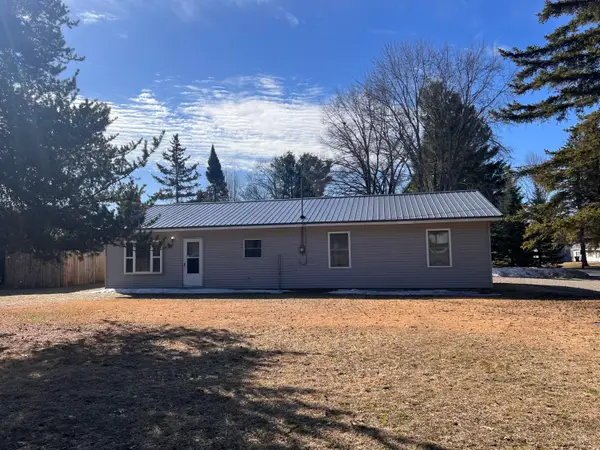 9062 W Airport Road, St. Helen, MI 48656