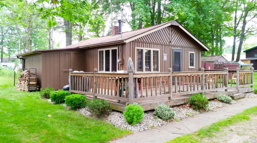 3974 W Houghton Lake Drive, Houghton Lake, MI 48629 - #2