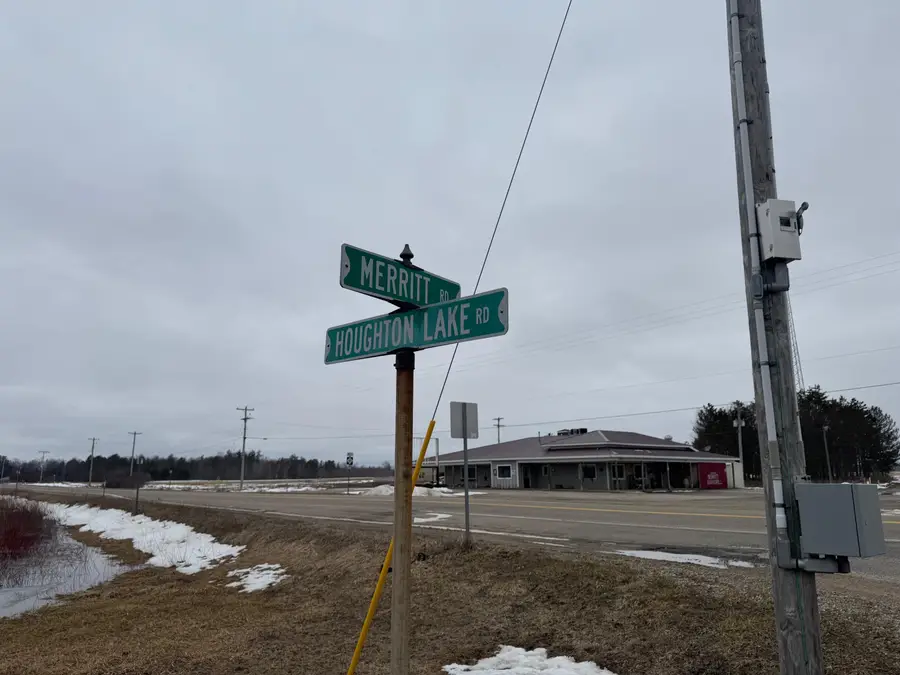 7592 E Houghton Lake Road, Merritt, MI 49667 - #3