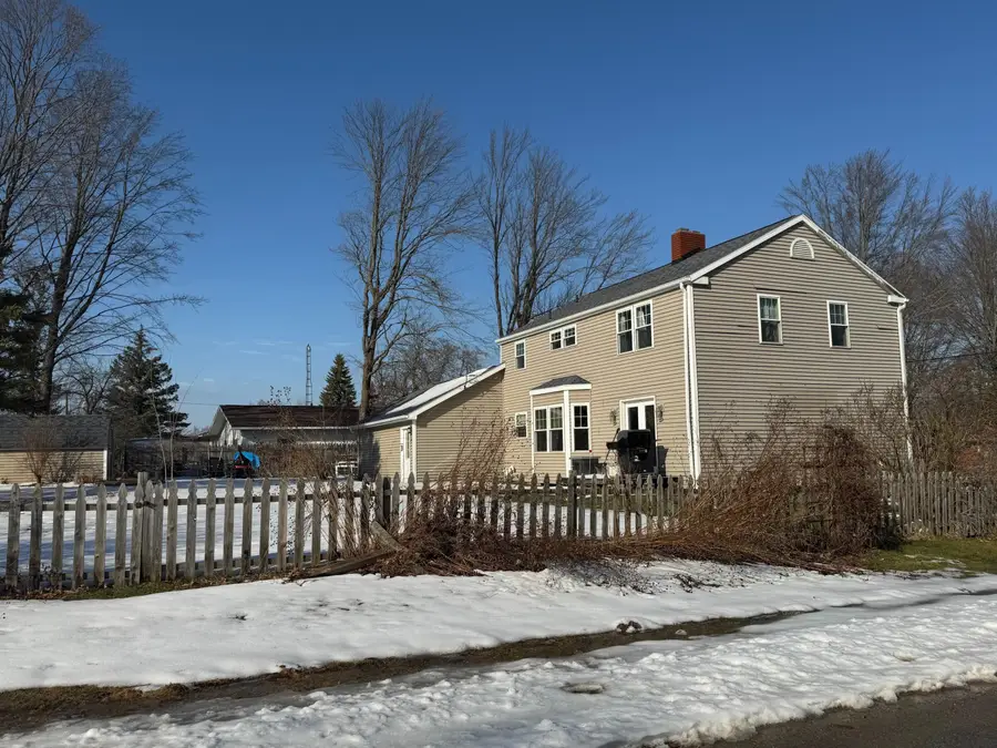 304 Oliver Drive, Houghton Lake, MI 48629 - #3