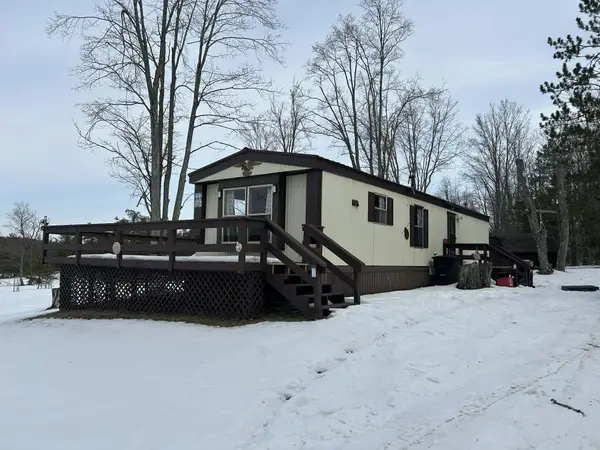 1005 Velda Trail, Fairview, MI 48621