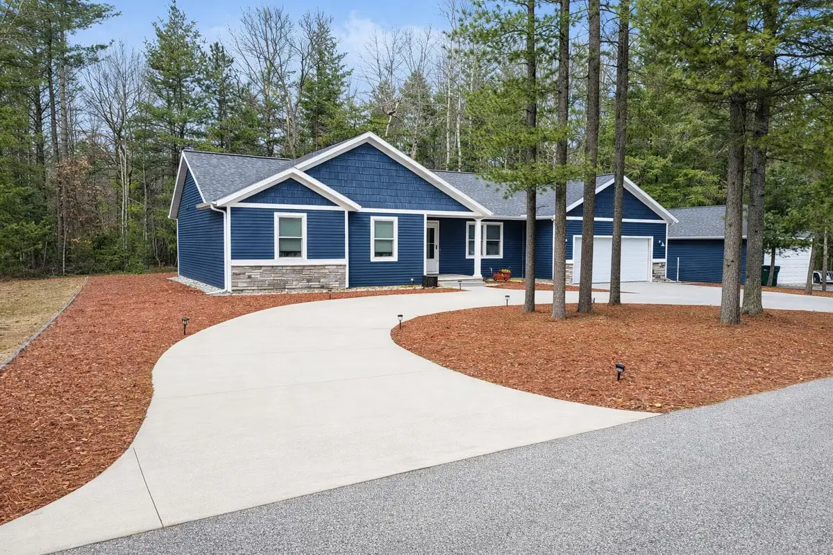 306 White Fawn Court, Prudenville, MI 48651 - #1