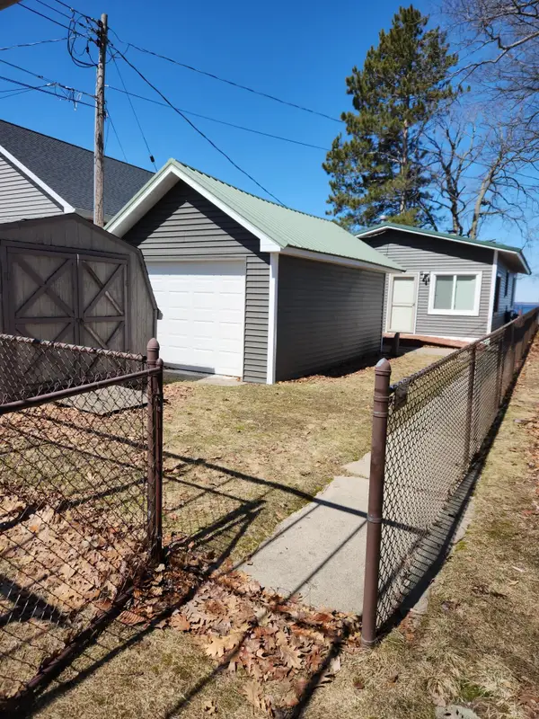 1504 Houghton View Drive, Houghton Lake, MI 48629