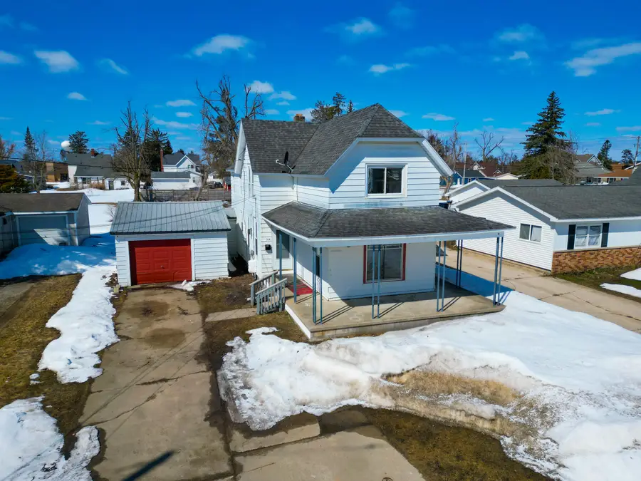 514 S Center Avenue, Gaylord, MI 49735 - #3