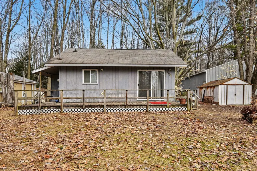 4632 Northland Drive, Gladwin, MI 48624 - #2