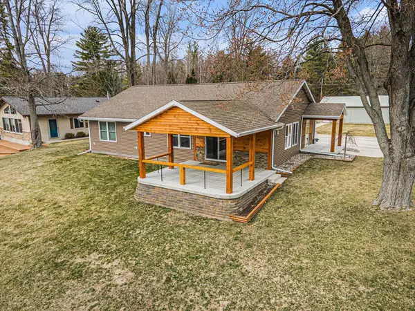 777 Quillett Drive, Beaverton, MI 48612