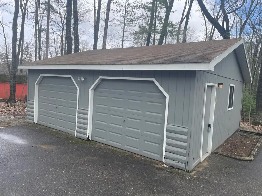 364 Green Street, Roscommon, MI 48653 - #2