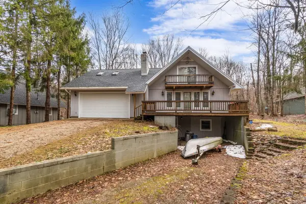 890 S Slashing Road, Boyne Falls, MI 49713