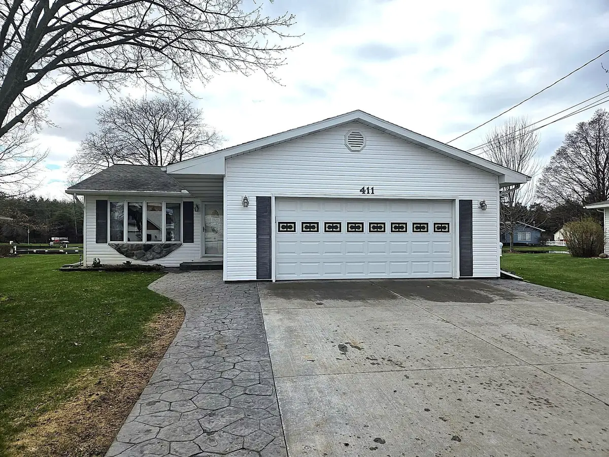 411 Iroquois Avenue, Prudenville, MI 48651 - #1