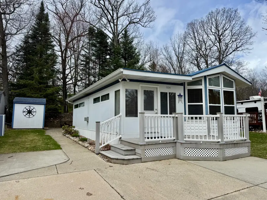 2757 Owens Unit 104 Drive, Houghton Lake, MI 48629 - #2