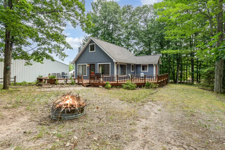 410 Peach Road, Roscommon, MI 48653 - #2