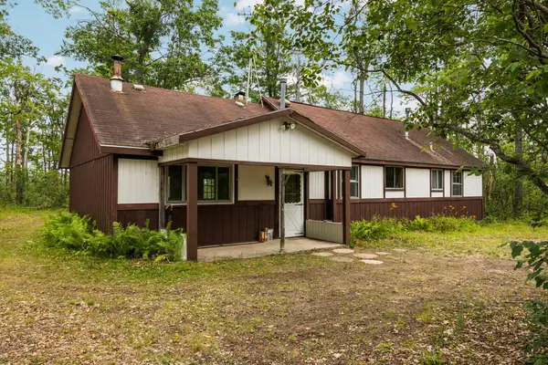 6247 Bear Lake Road, Johannesburg, MI 49751