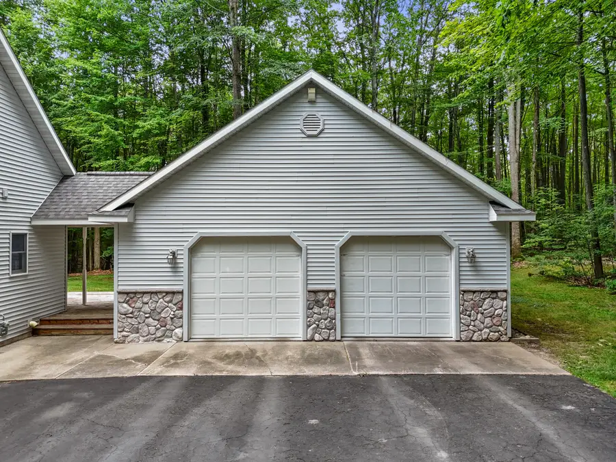 5675 Old Orchard Road, Prudenville, MI 48651 - #3