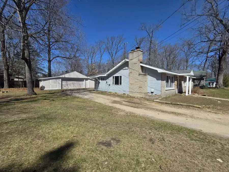 131 Burrill Drive, Prudenville, MI 48651 - #2