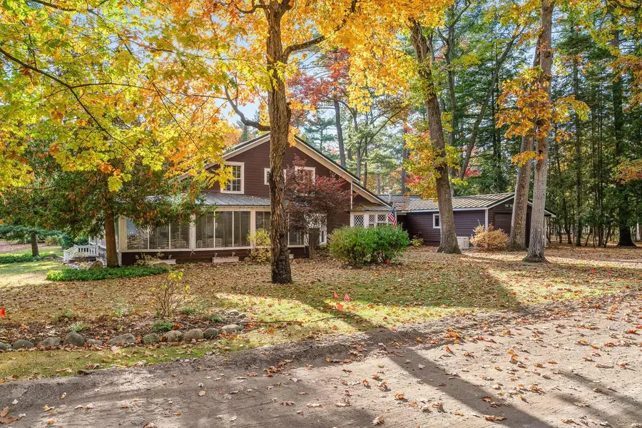 3652 Pier Avenue, Indian River, MI 49749 - #2