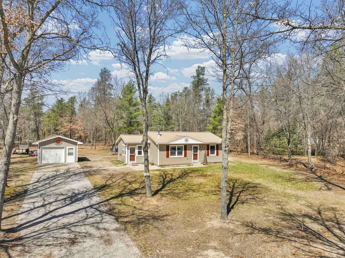 11240 Indiandale Drive, Roscommon, MI 48653 - #1