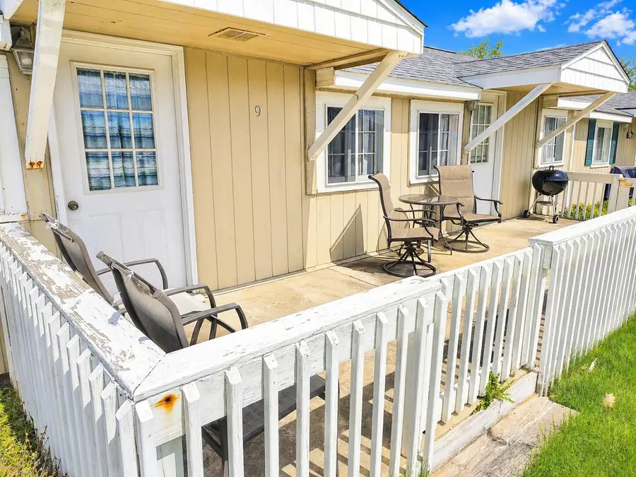 6344 W Houghton Lake Drive, Houghton Lake, MI 48629 - #3