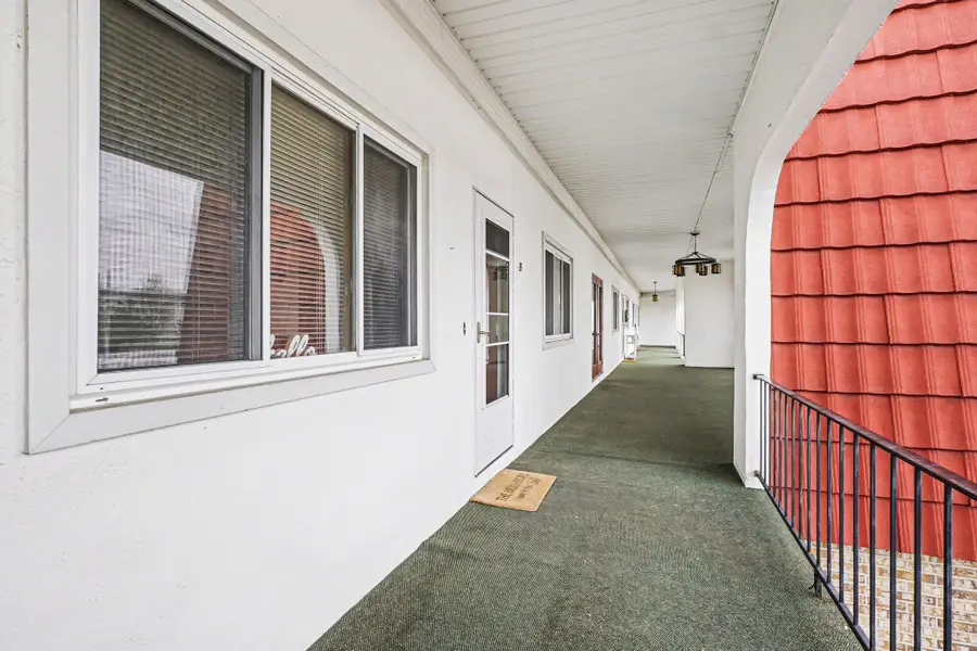 205 Kennely Road, Saginaw, MI 48609 - #2