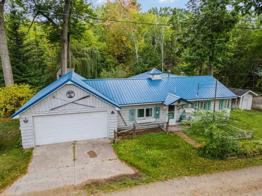 111 Short Avenue, Roscommon, MI 48653 - #2