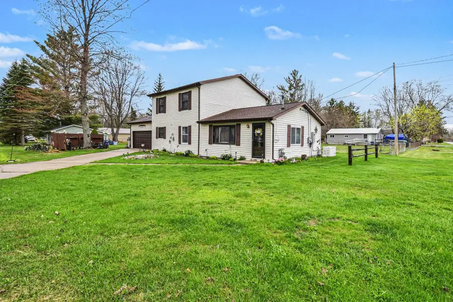 8900 Old Mead Road, Houghton Lake, MI 48629 - #2