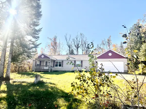 22098 Us-23 N Highway, Millersburg, MI 49759