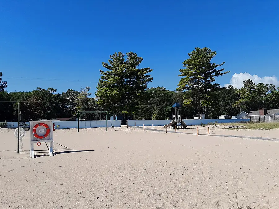 7612 Huntington Drive, Oscoda, MI 48750 - #3