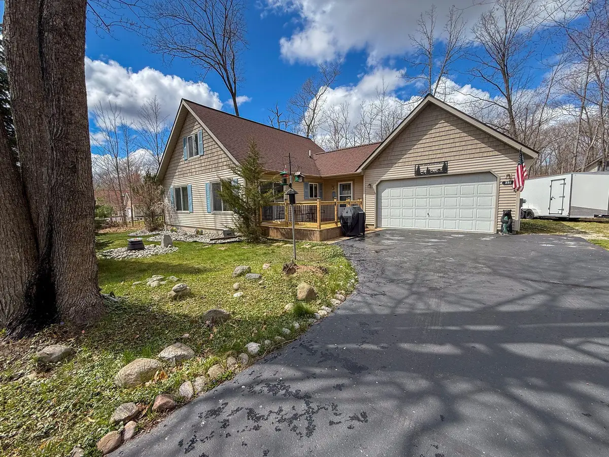 220 Robin Hood, Roscommon, MI 48653 - #1