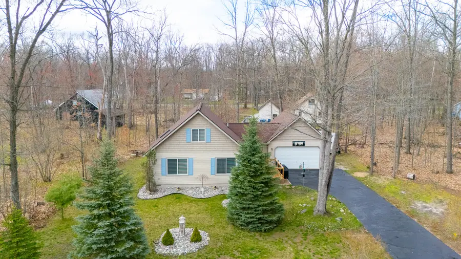220 Robin Hood, Roscommon, MI 48653 - #2