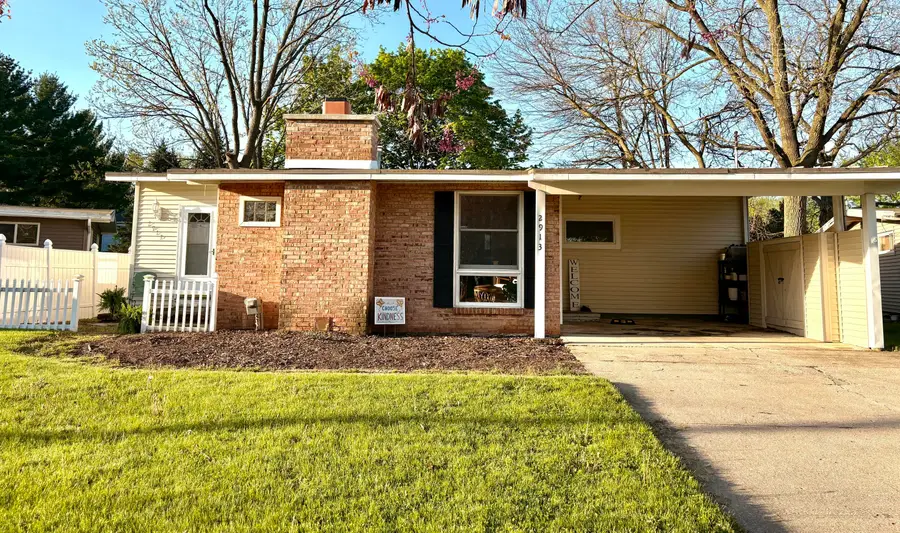 2913 Lafayette Avenue, Lansing, MI 48906 - #2