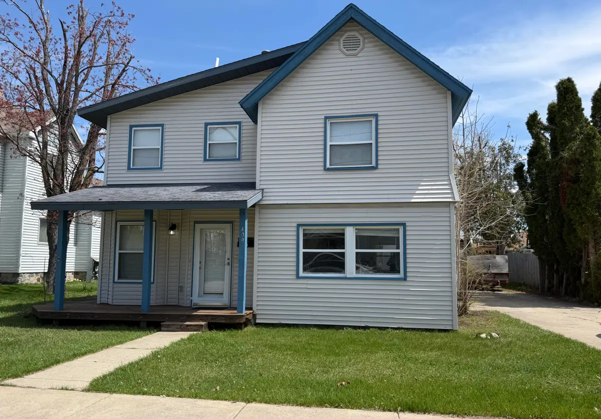 409 S Court Avenue, Gaylord, MI 49735 - #1