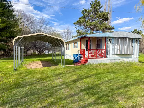 612 Michelson Road, Houghton Lake, MI 48629