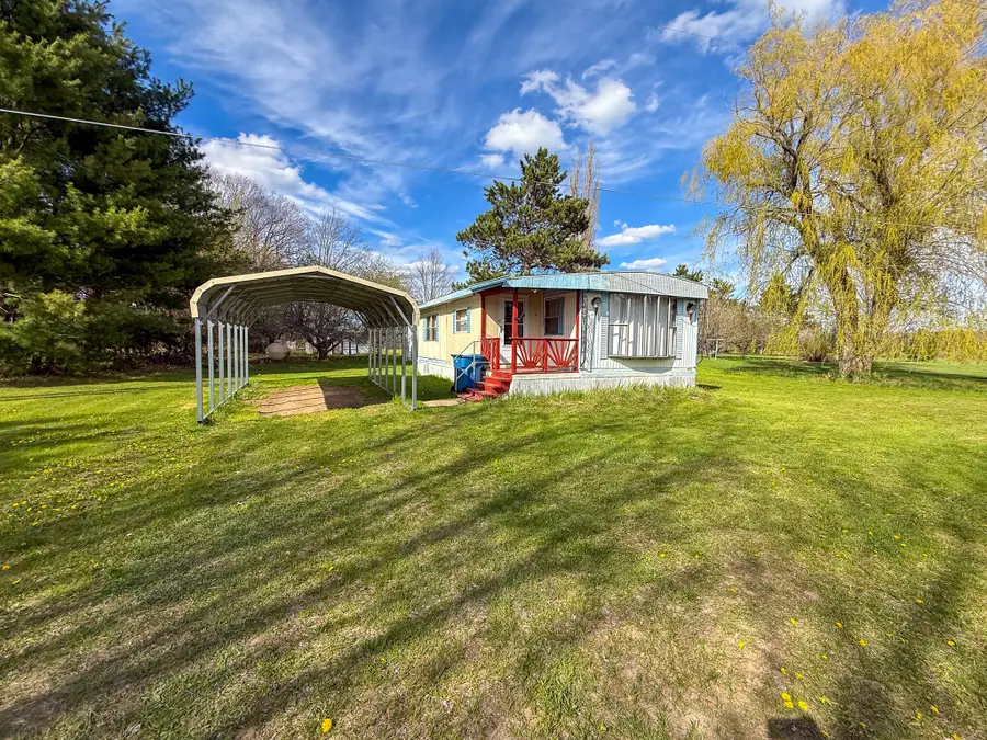 612 Michelson Road, Houghton Lake, MI 48629 - #2