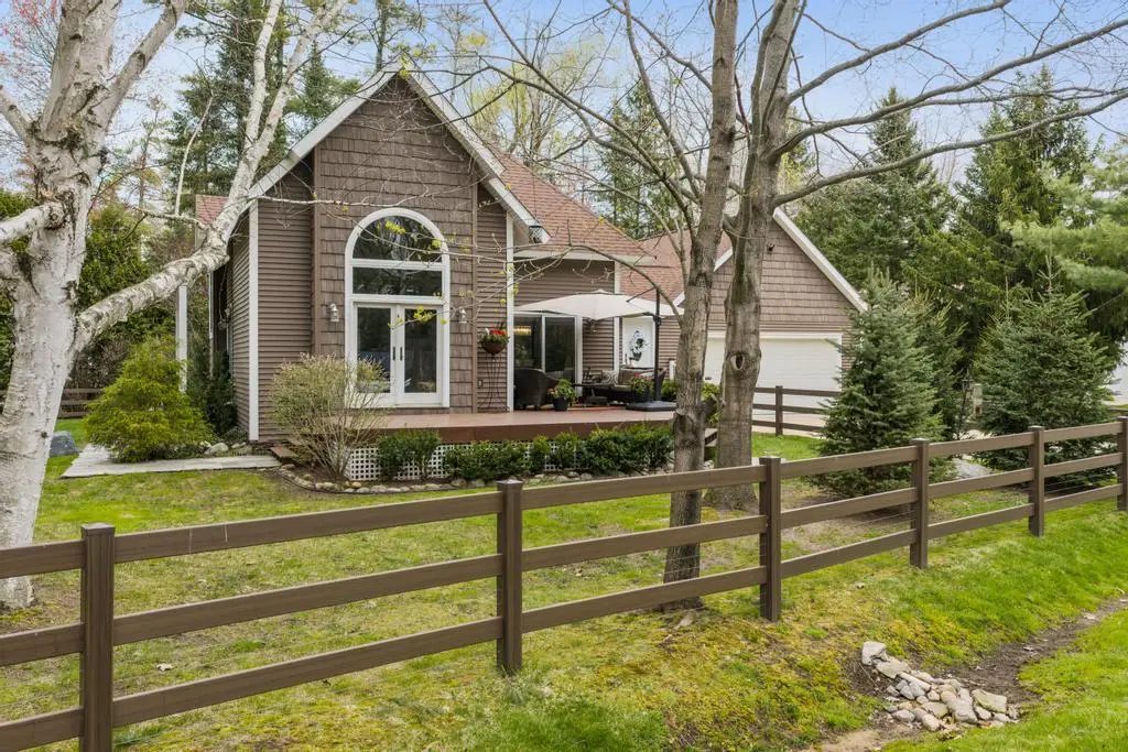 6330 Oakley Avenue, Indian River, MI 49749 - #1