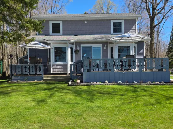 14935 Maple Street, Posen, MI 49776
