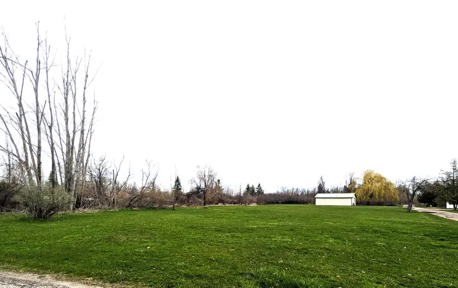 L 15-18 Third Street, Cheboygan, MI 49721 - #3