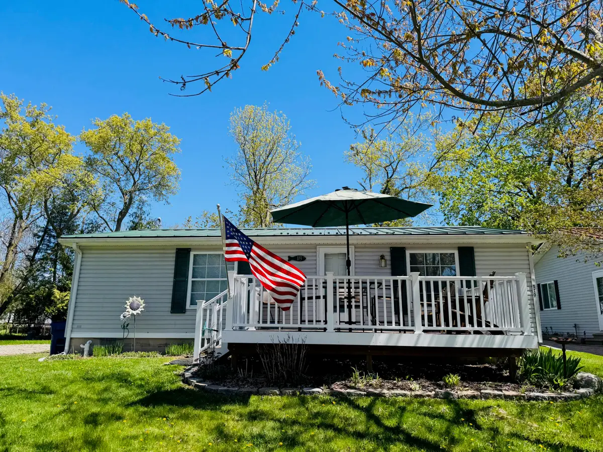 119 Flora Avenue, Houghton Lake, MI 48629 - #1