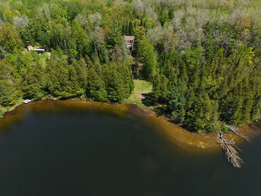 1725 E Lake Circle, Barton City, MI 48705 - #2