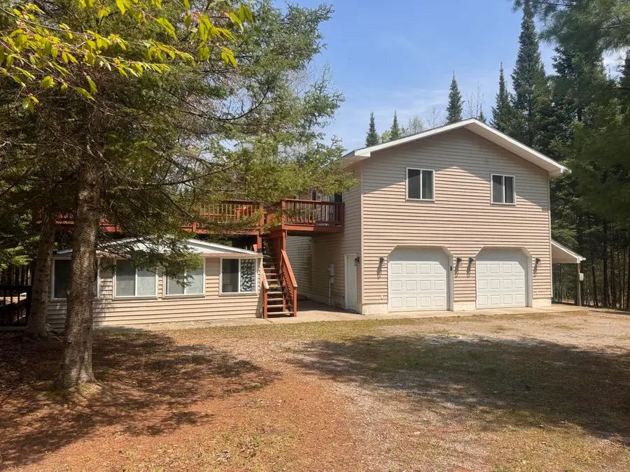 1725 E Lake Circle, Barton City, MI 48705 - #3