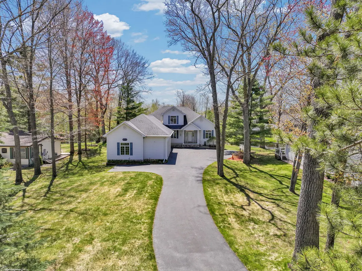 2185 E Houghton Lake Drive, Houghton Lake, MI 48629 - #1